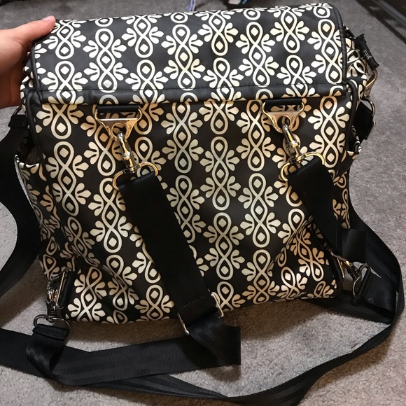 Pottery barn Petunia Pickle bottom diaper bag - Picture 2 of 3